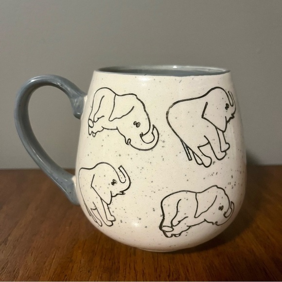 Elephants Mug by Meritage Pot Belly Grey Coffee 12 oz 4"H Stoneware Gray - Picture 1 of 7